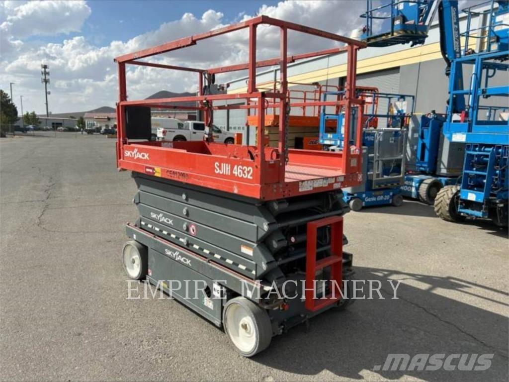 Skyjack 4632 Съчленени стрелови подемници