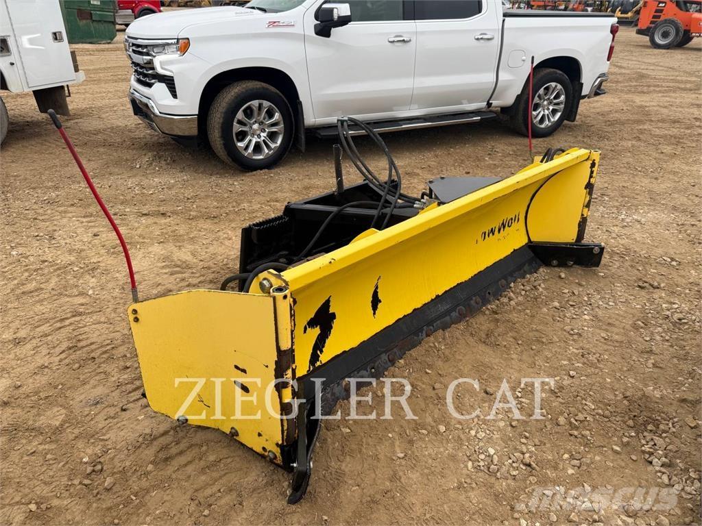 SnowWolf QP102 Снегохвъргачки
