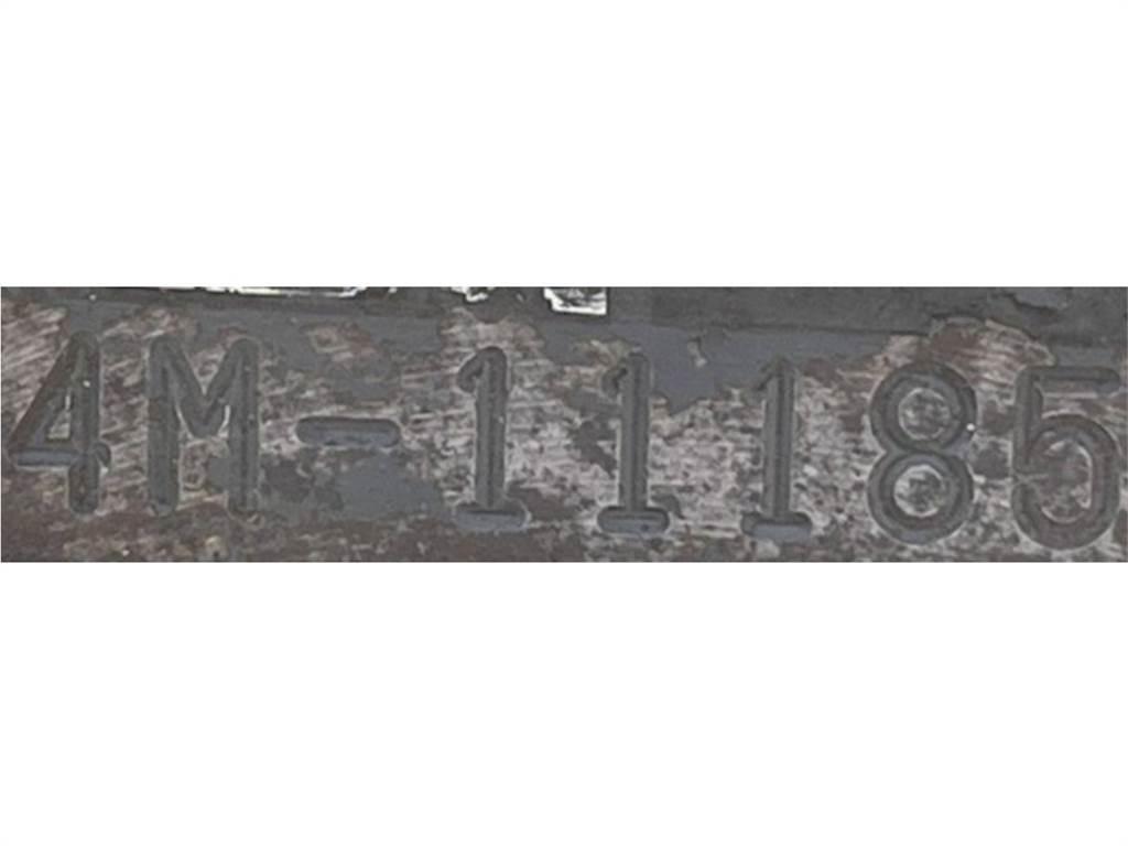  TNB-4M HYDRAULIC HAMMER Чукове/Раздробители
