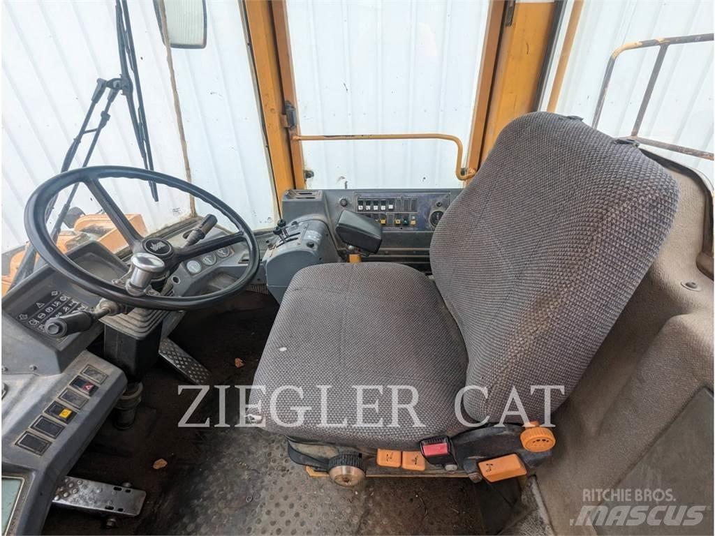 Volvo L180 Колесни товарачи
