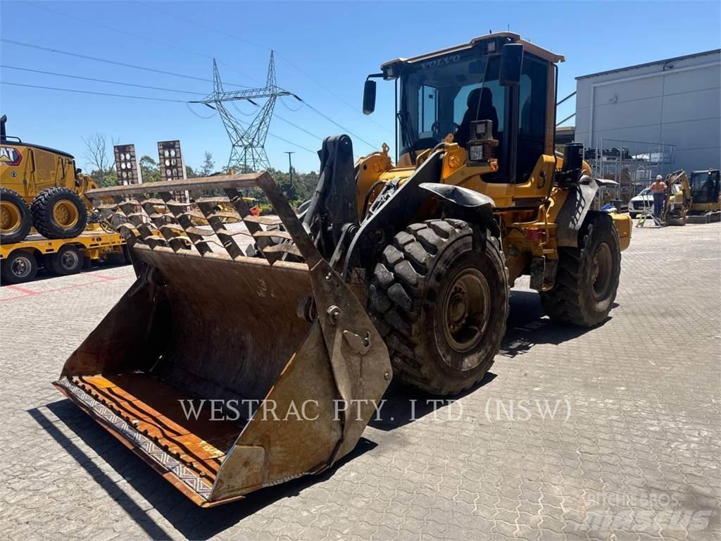 Volvo L90F Колесни товарачи