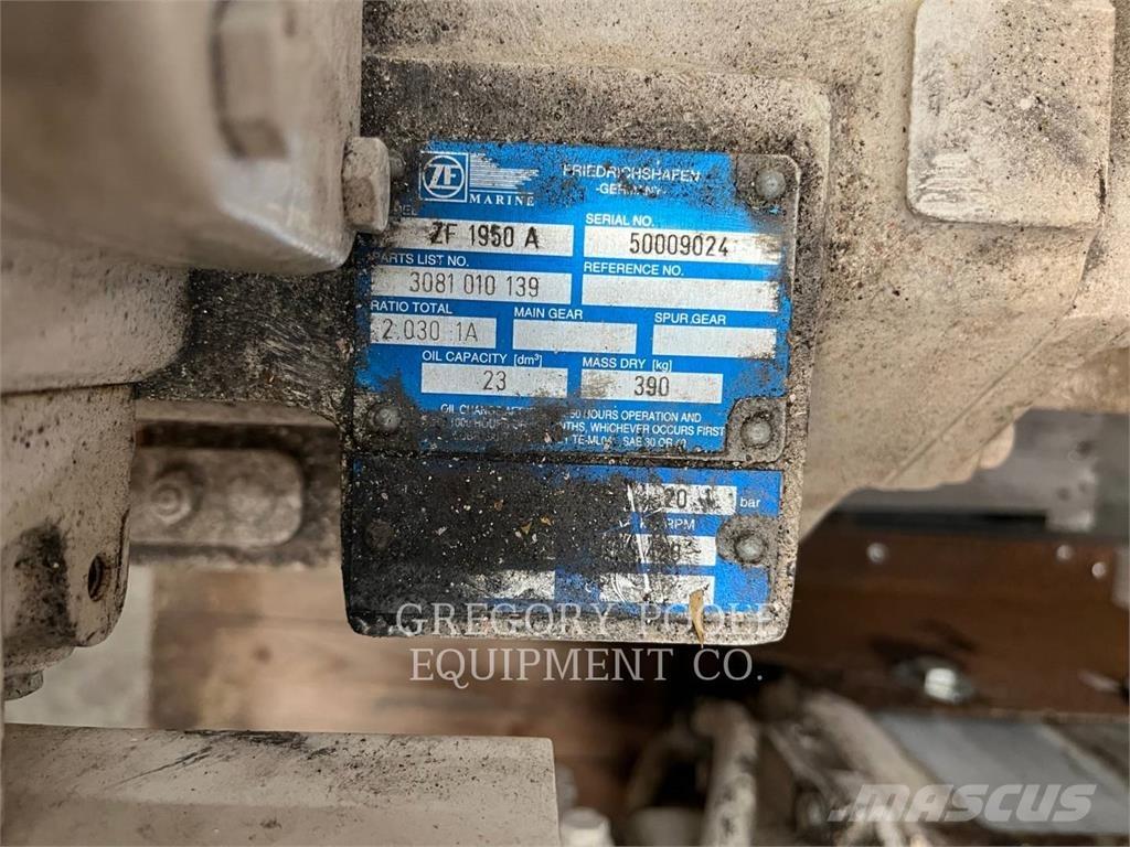 ZF TRANSMISSION 1950A Помощни морски двигатели