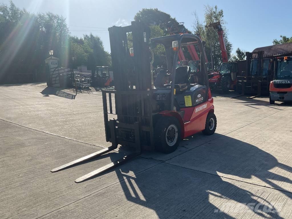 Manitou MI 25 G Телескопични товарачи