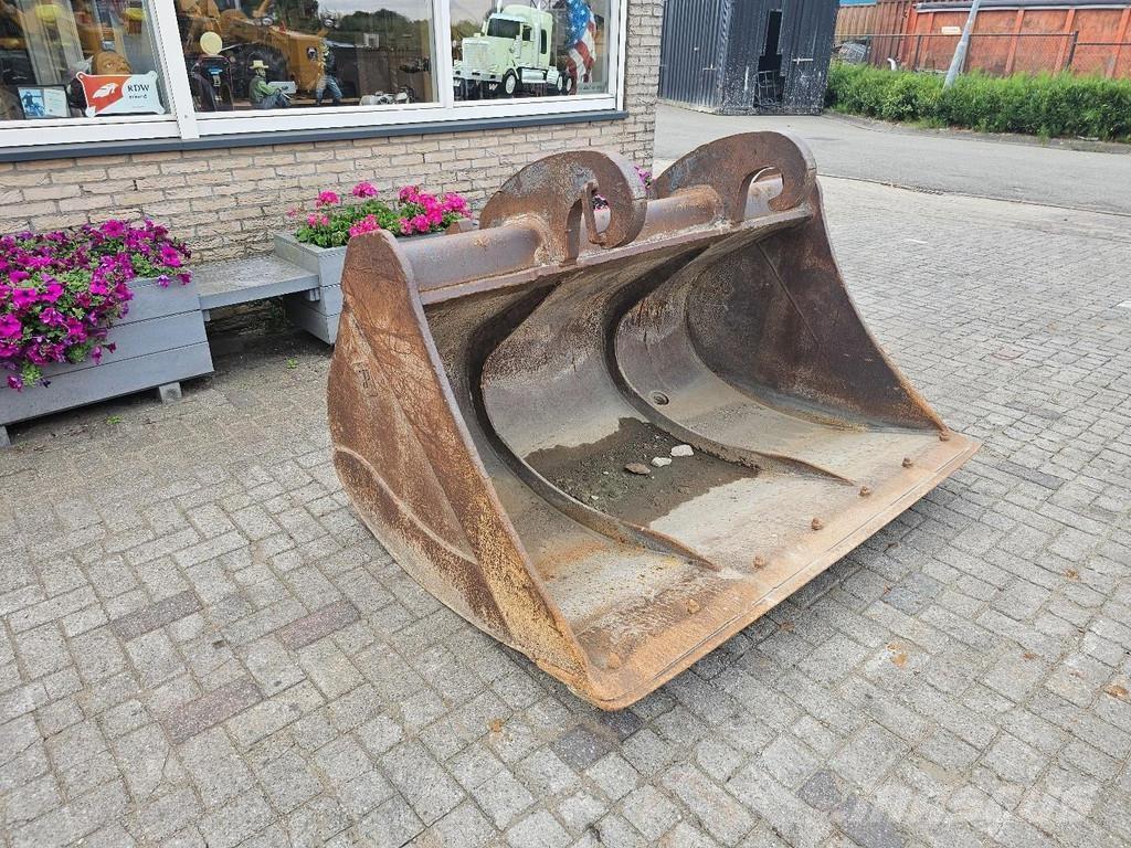  Onbekend Slotenbak Кофи