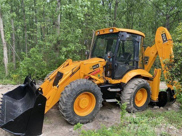 JCB 4CX Товарач със заден ексватор