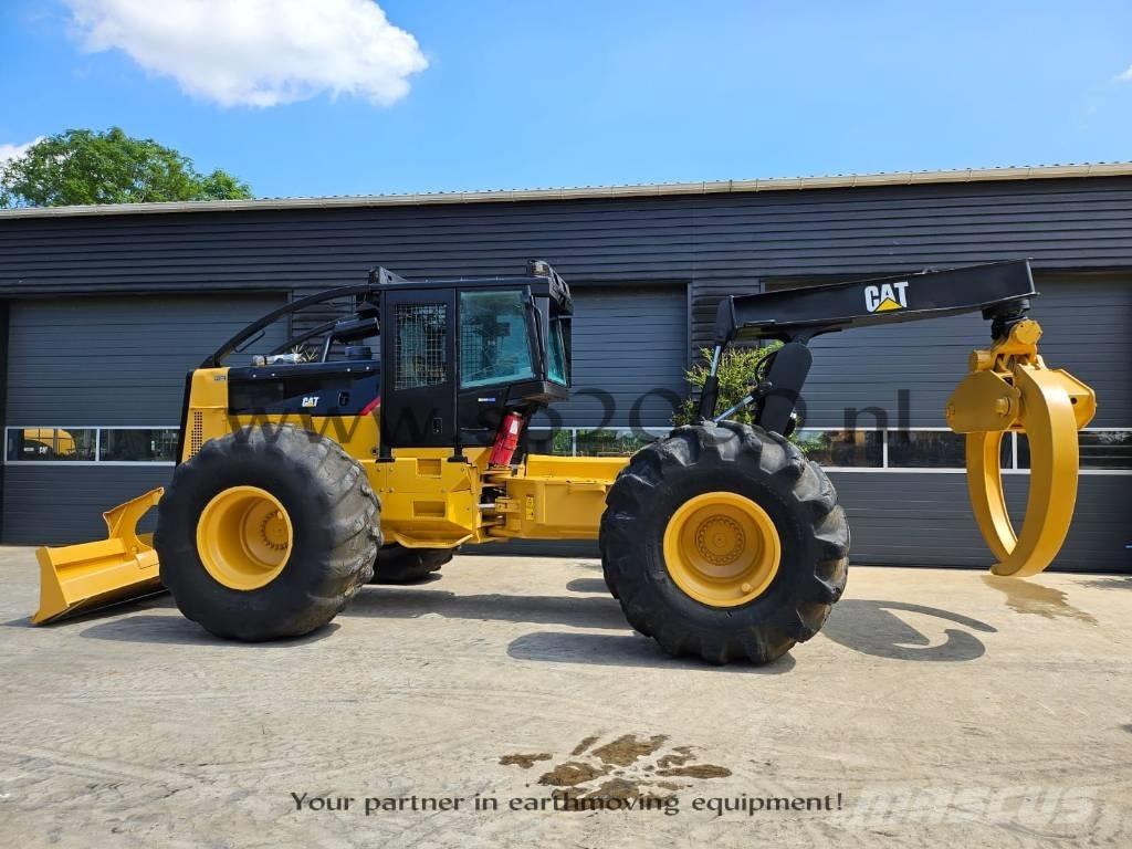 CAT 545 C Скидери
