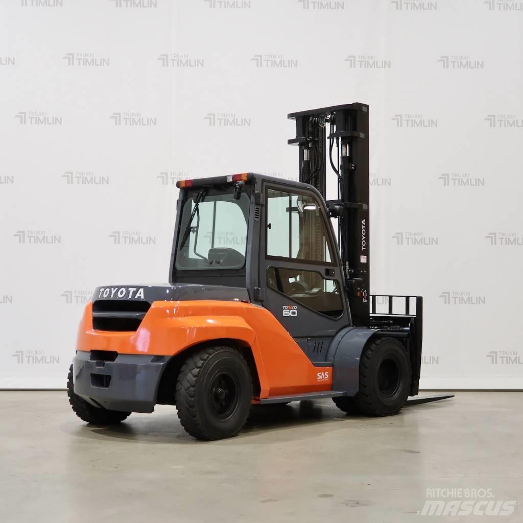 Toyota 40-8FD60N Дизелови камиони