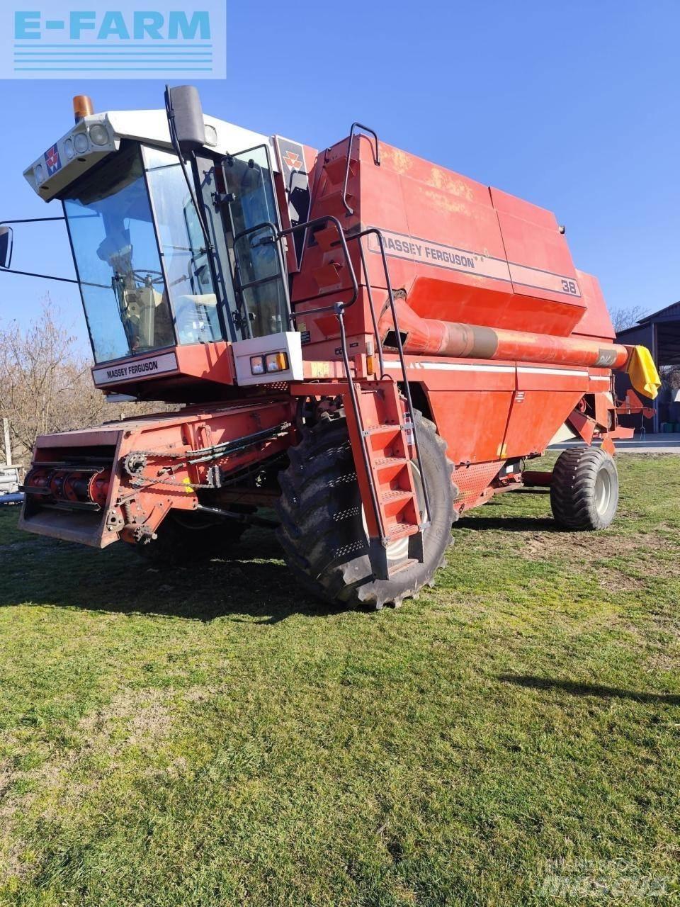 Massey Ferguson 38 Комбайни