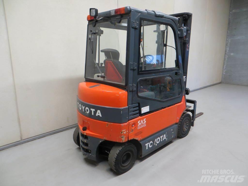 Toyota 7FBMF20 Електрически вилични кари-повдигачи