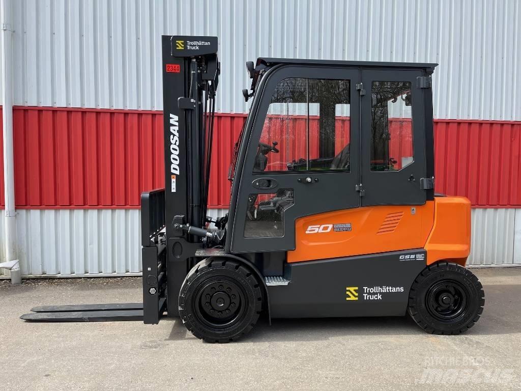 Doosan B 50 X-7 Електрически вилични кари-повдигачи