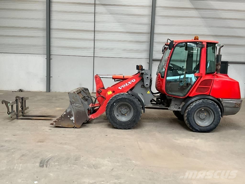 Volvo L 25 F Колесни товарачи