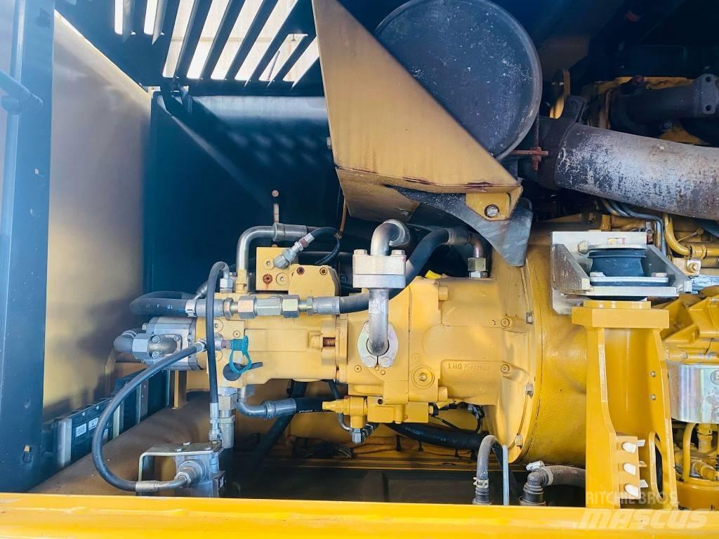 CAT M 318 D Колесни екскаватори