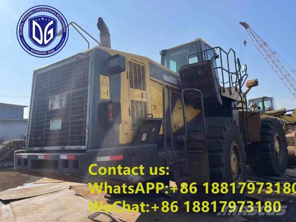 Komatsu WA 600-6 Колесни товарачи