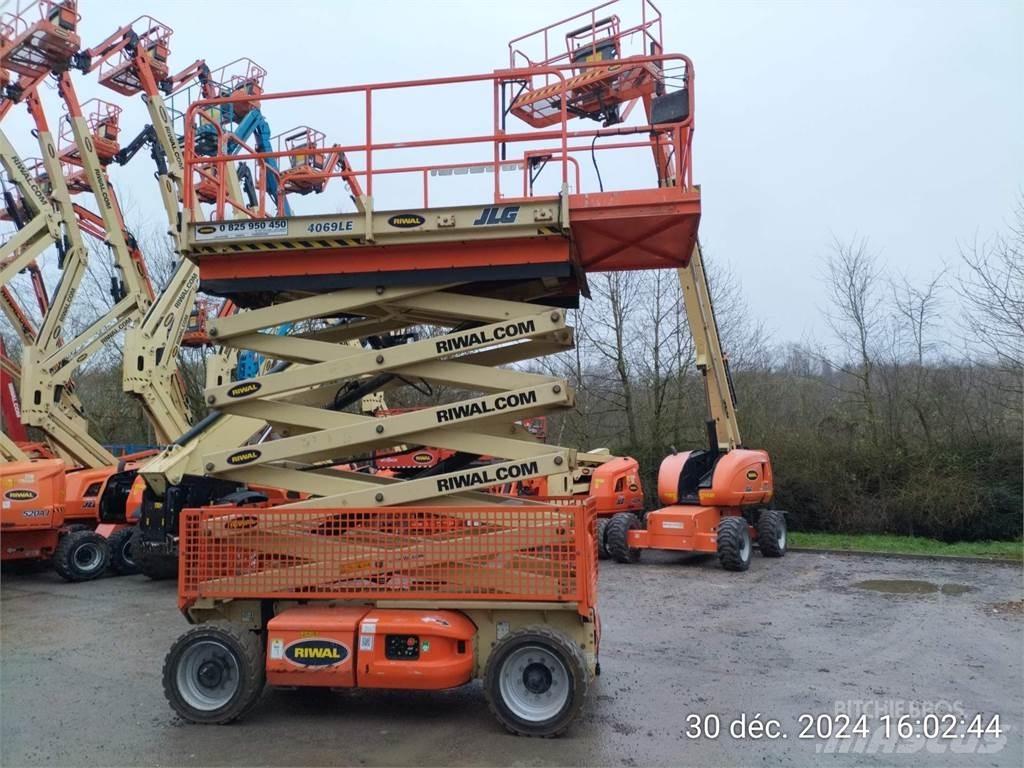 JLG 4069LE Ножични работни платформи