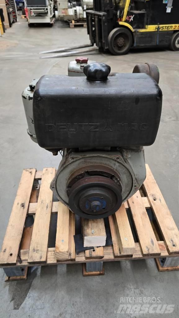 Deutz F1L210D Двигатели
