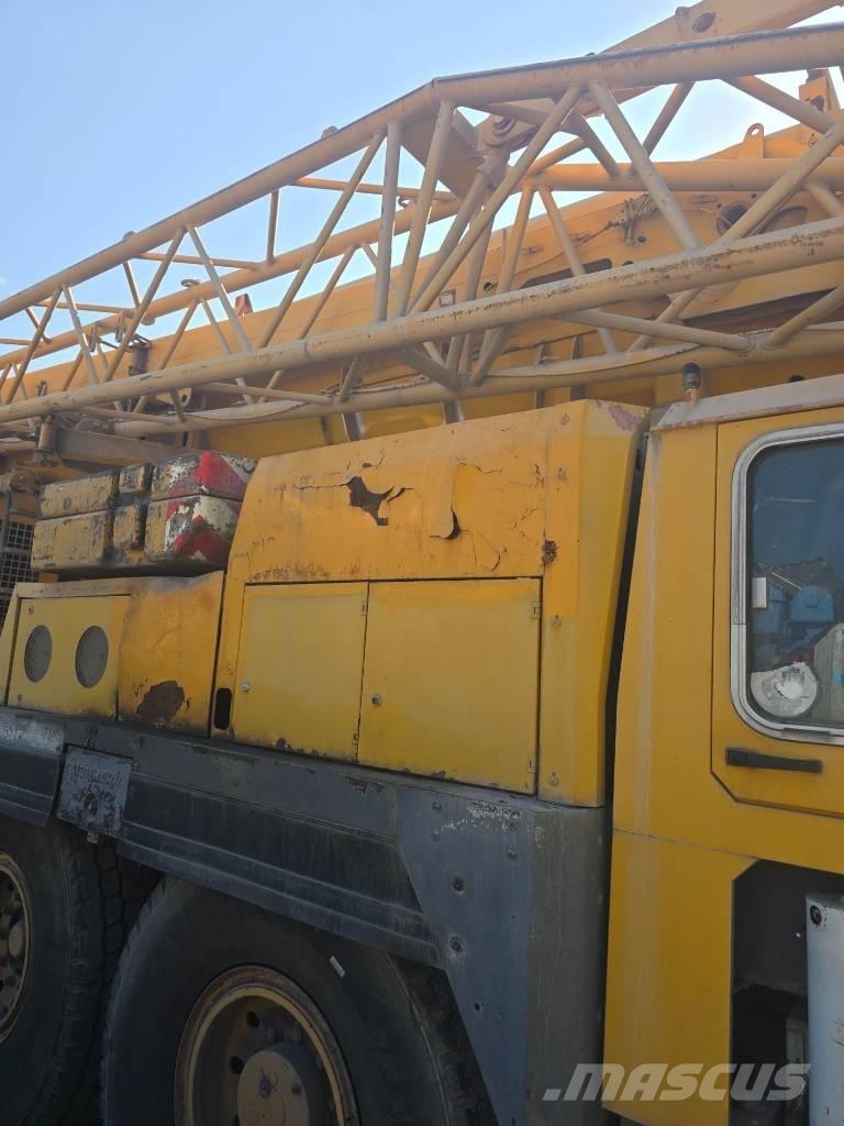Liebherr LTM 1090 Всъдеходни кранове