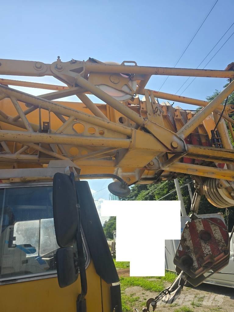 Liebherr LTM 1090 Всъдеходни кранове