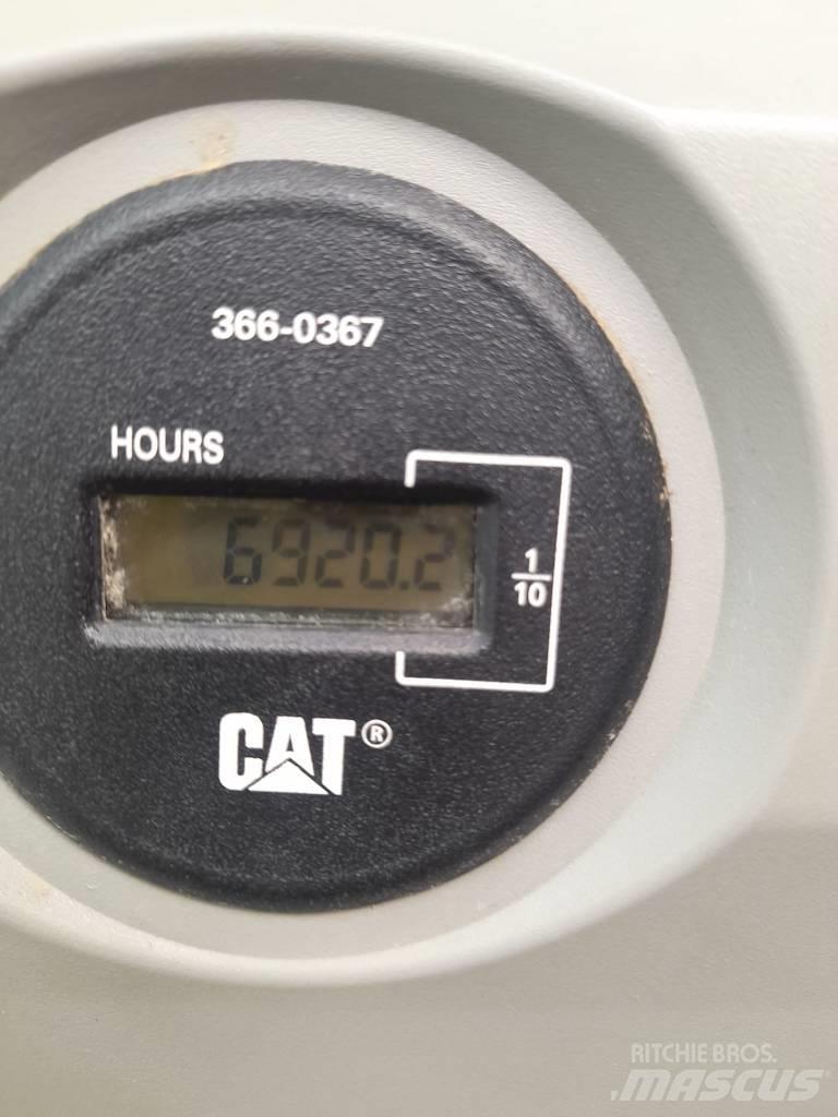 CAT 326 F Верижен екскаватор
