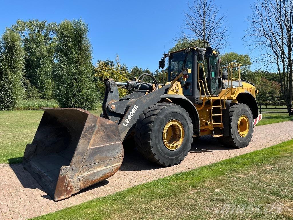 Bell L 2606 E Колесни товарачи