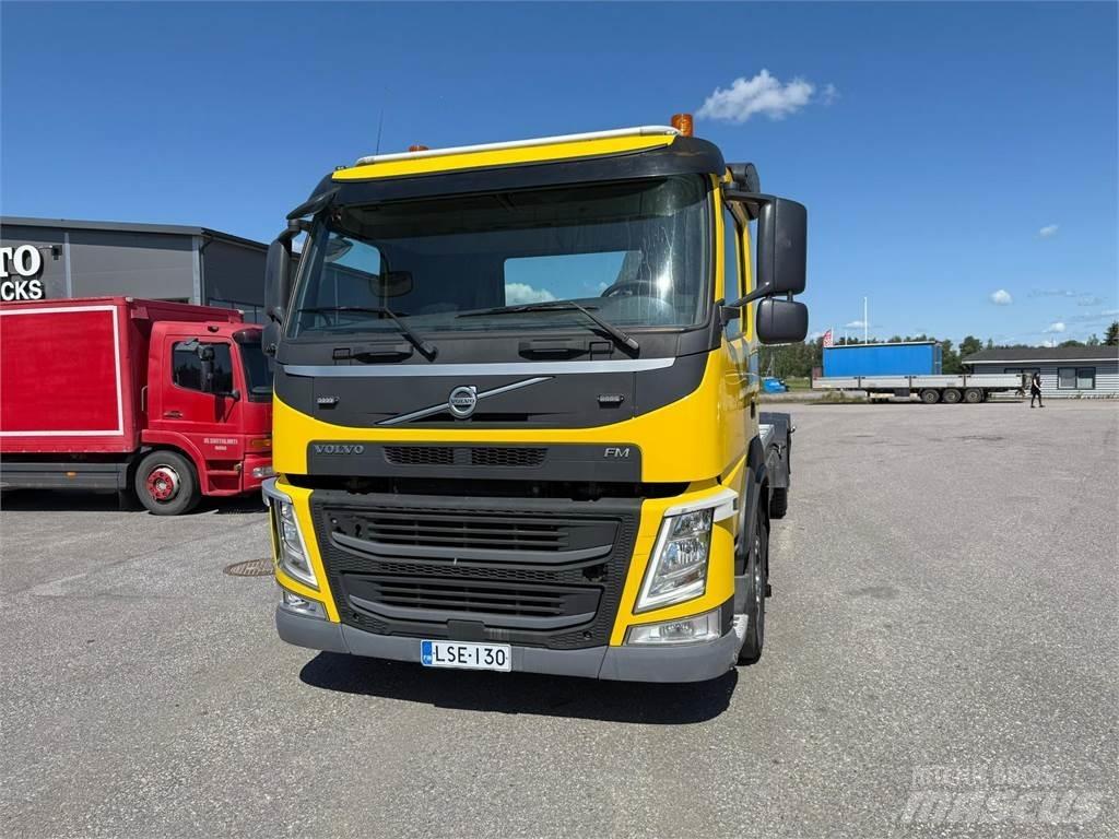 Volvo FM410 6x2*4 Камиони с кран с кука