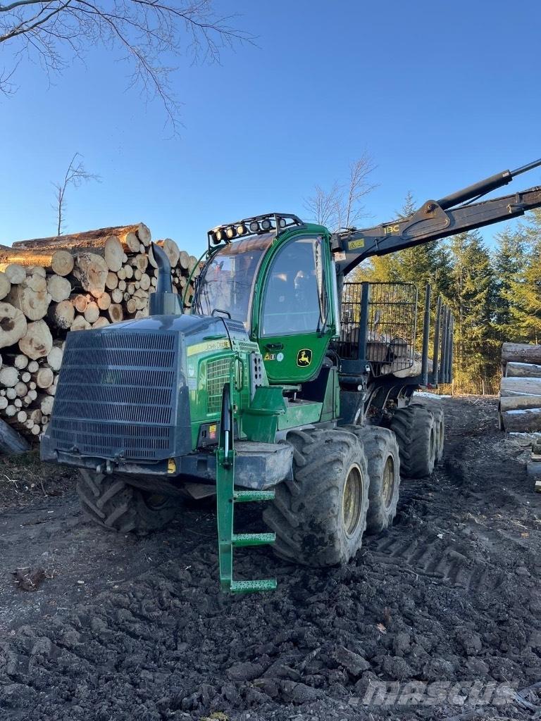 John Deere 1510G Форуардери