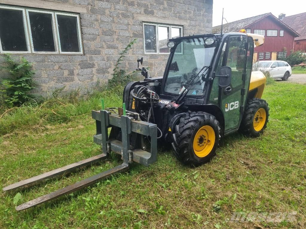 JCB 516-40 Телескопични товарачи
