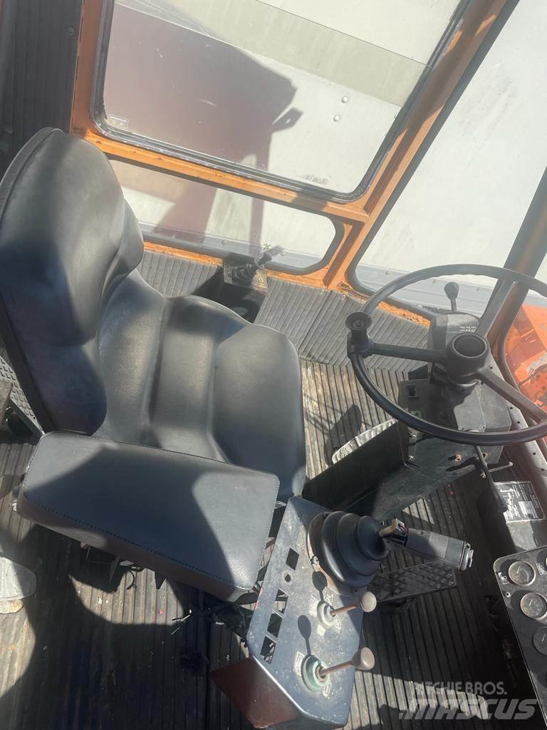 Valmet TD2212 Дизелови камиони