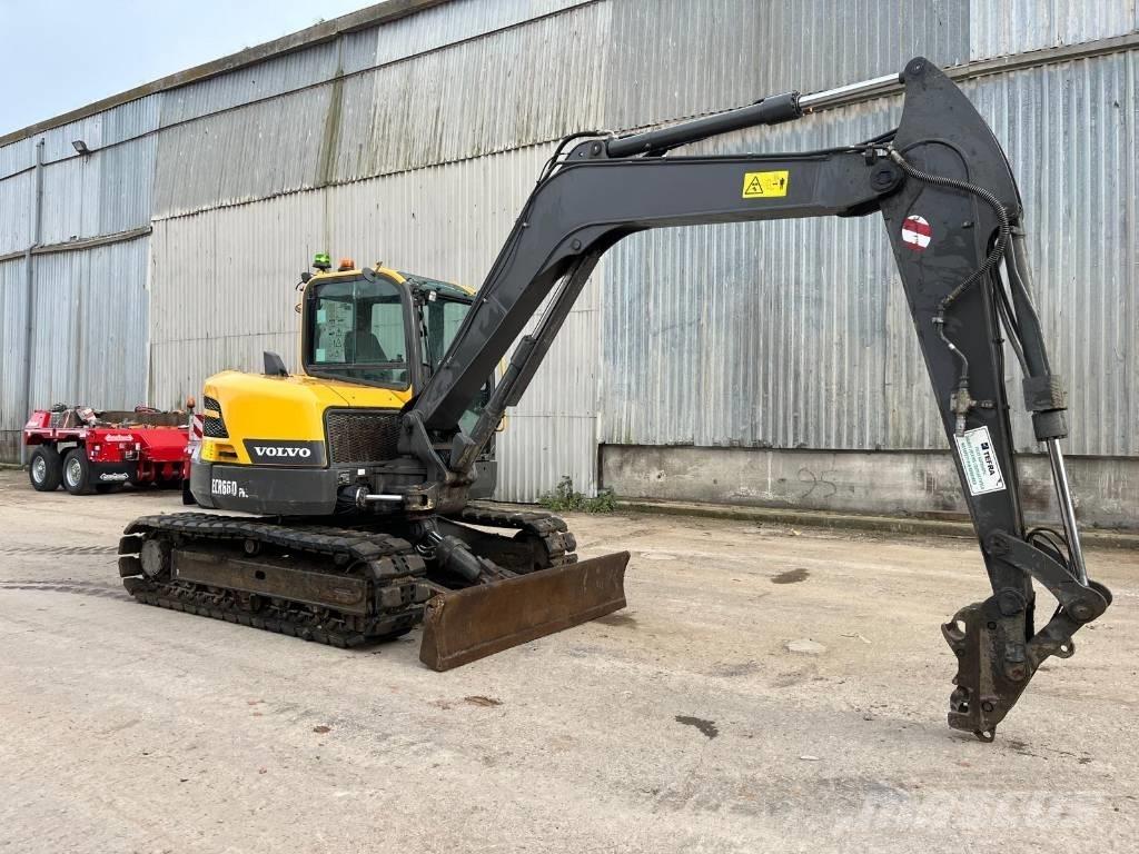 Volvo ECR 88 D Средни екскаватори 7т - 12т