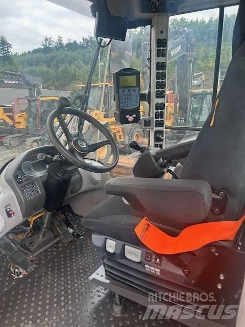 Volvo L 110 H Колесни товарачи