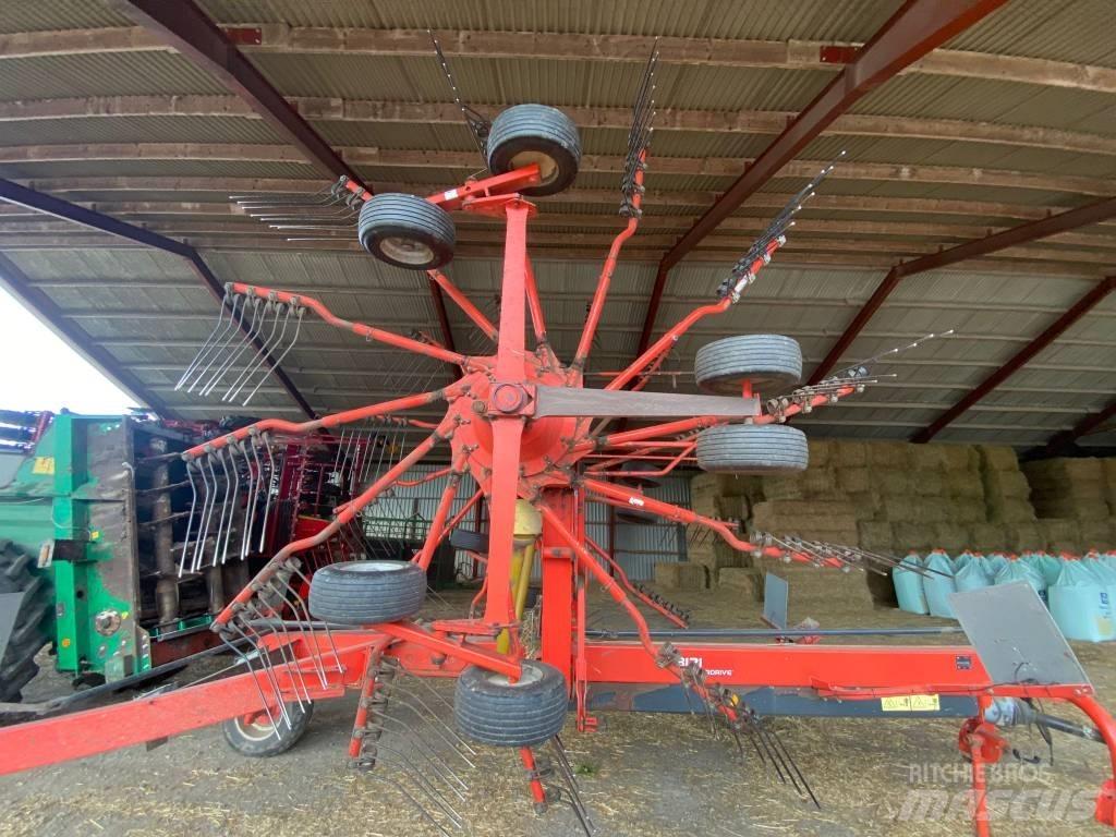 Kuhn GA 8121 Уиндроуърс/Косачки за сено и др.
