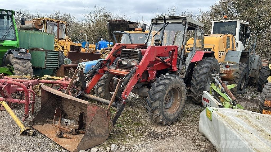 Massey Ferguson 390 Трактори