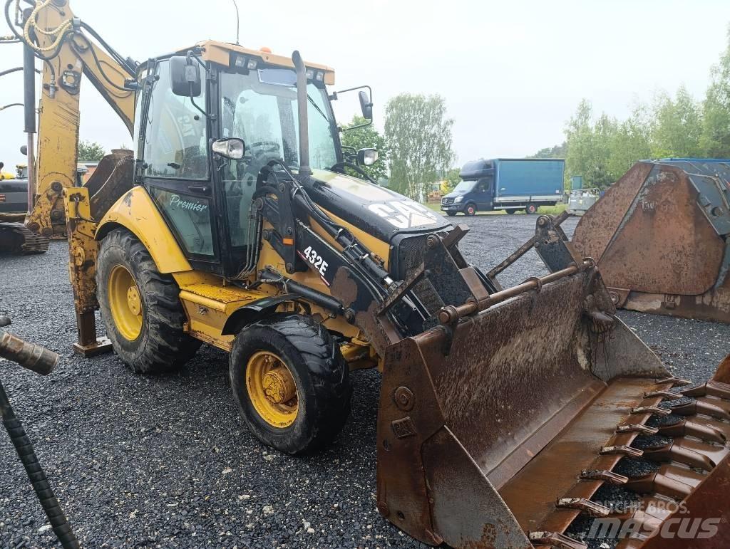 CAT 432 E 4x4 Товарач със заден ексватор