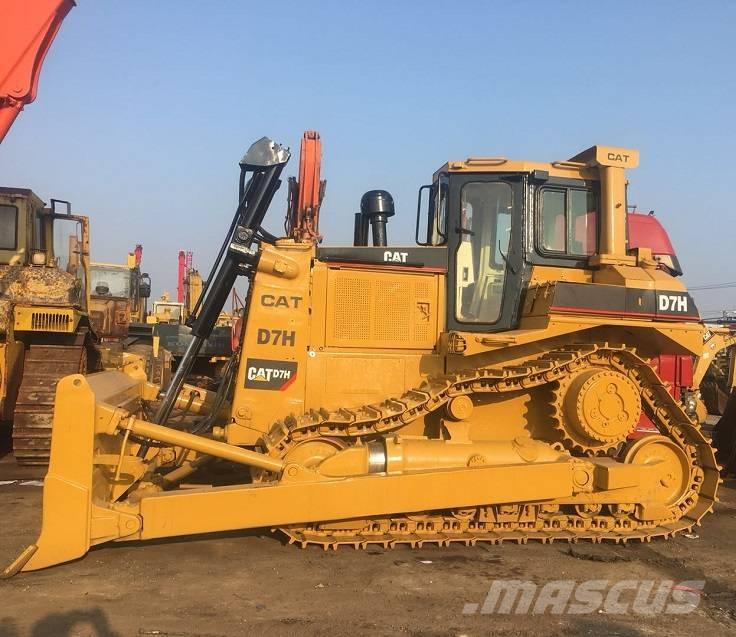CAT D7H Верижни булдозери
