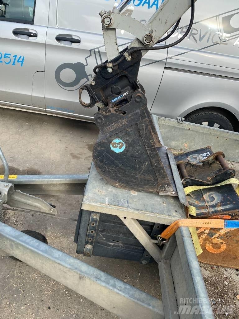 Takeuchi TB 210 Мини екскаватори < 7 т