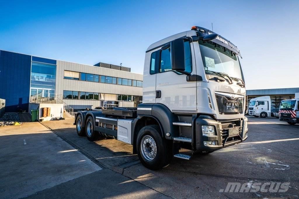 MAN TGS 33.430 BL Камиони с кран с кука