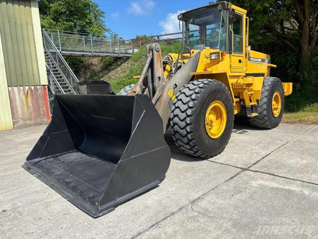 Volvo L 120 C Колесни товарачи