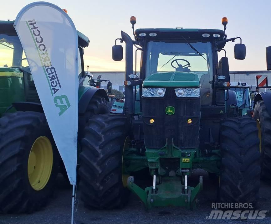 John Deere 7230 R Трактори