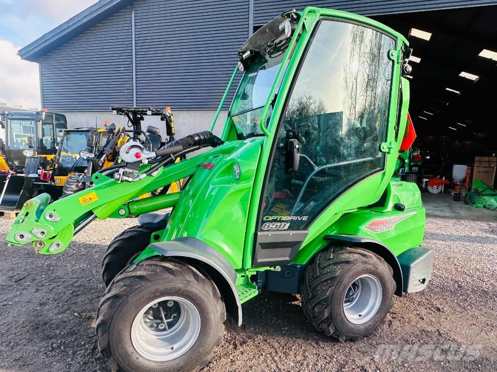 Avant 650 i Многофункционални товарачи