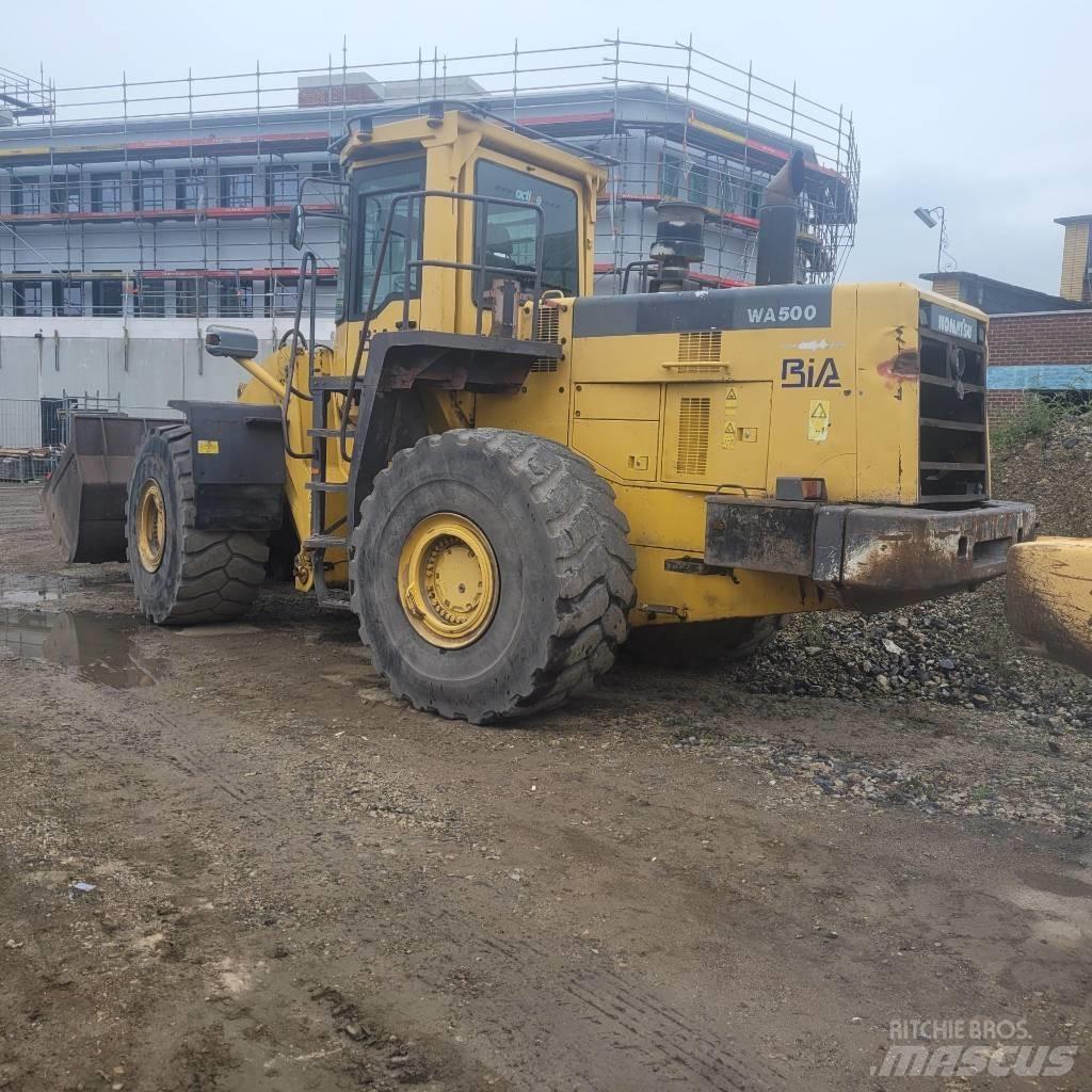 Komatsu WA500 Колесни товарачи