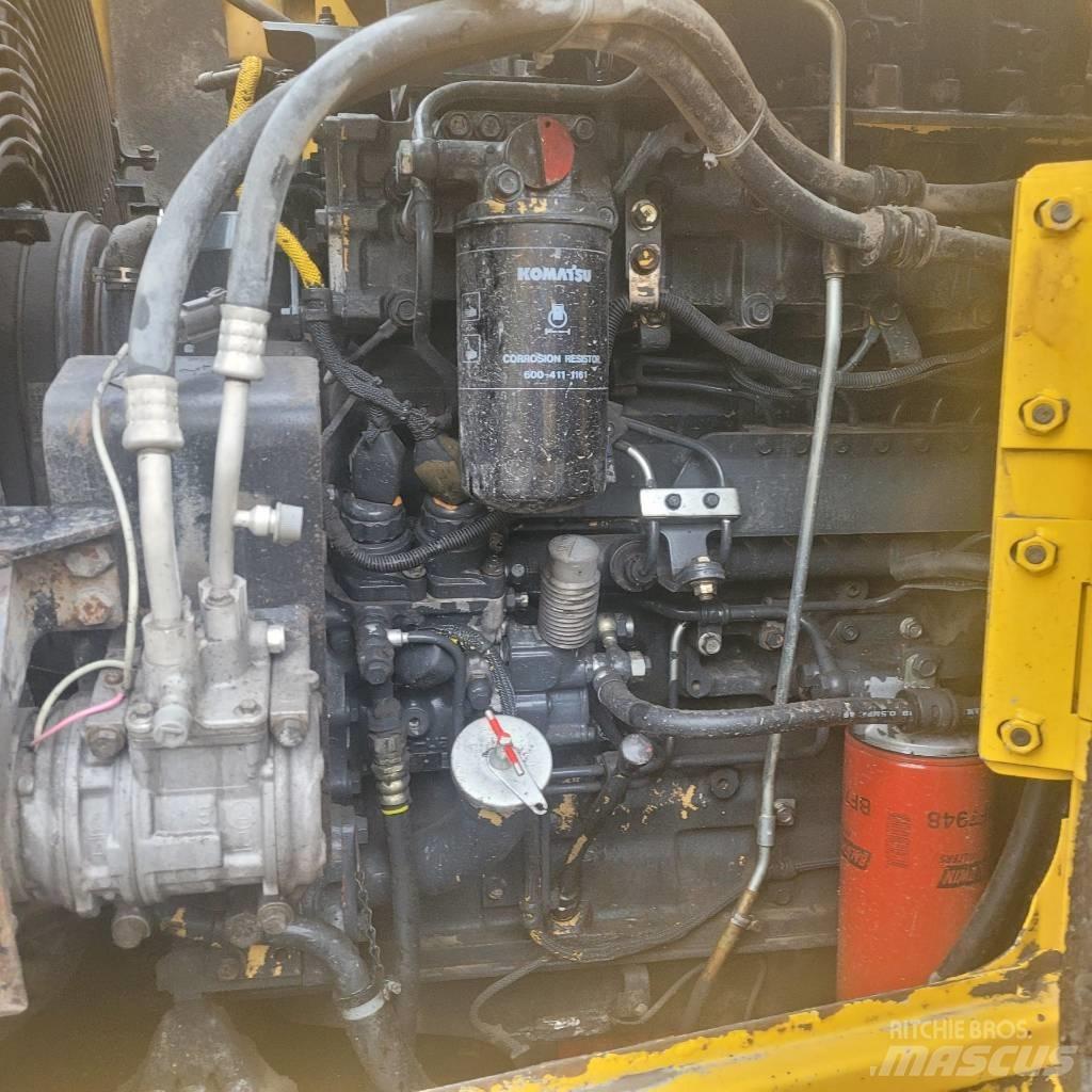 Komatsu WA500 Колесни товарачи