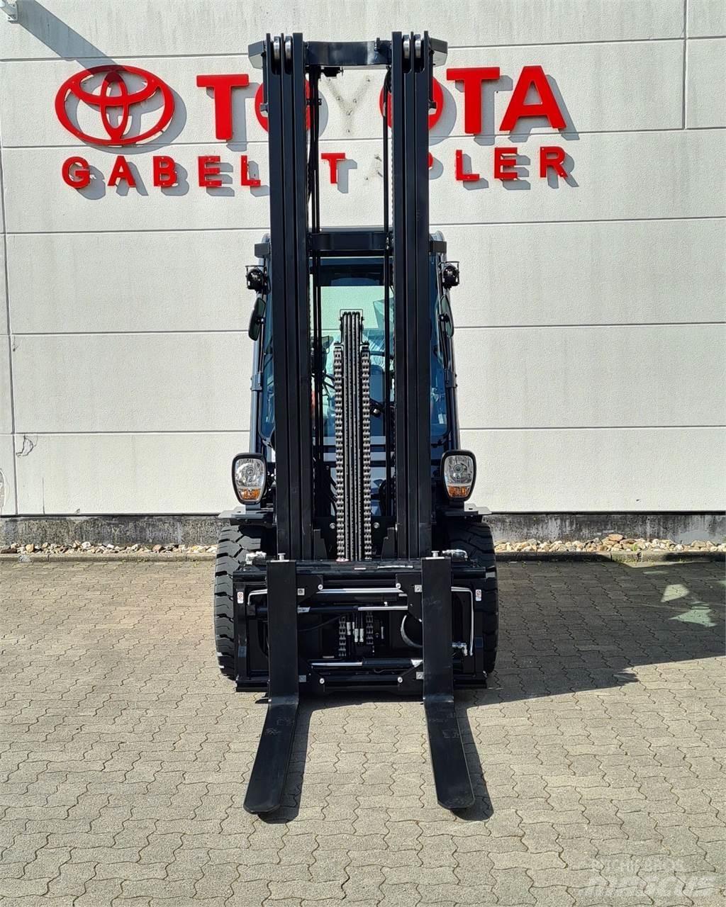 Toyota 52-8FDJF35 Дизелови камиони