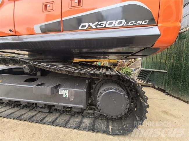 Doosan DX 300 LC Верижен екскаватор