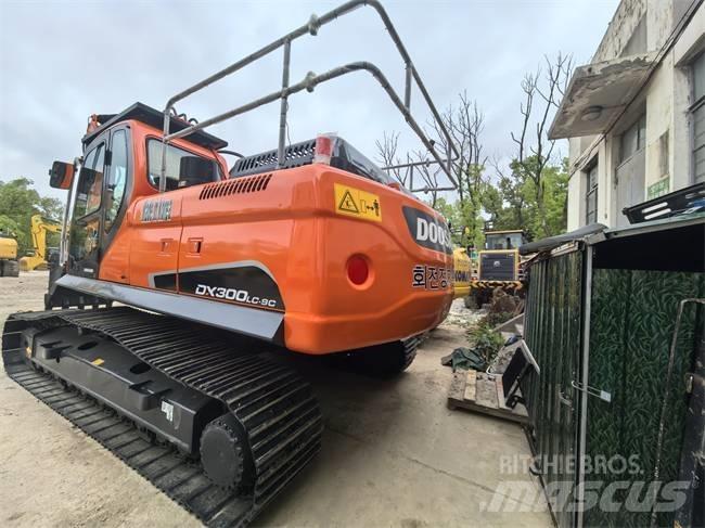 Doosan DX 300 LC Верижен екскаватор