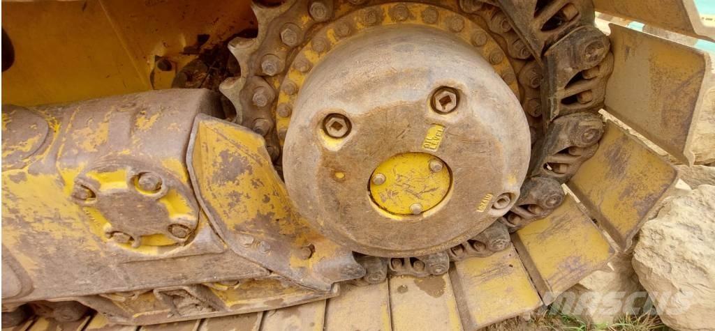 Komatsu D 65 EX-16 Верижни булдозери
