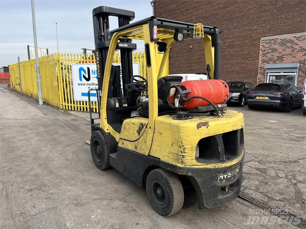 Hyster H3.0FT Камиони с АГУ