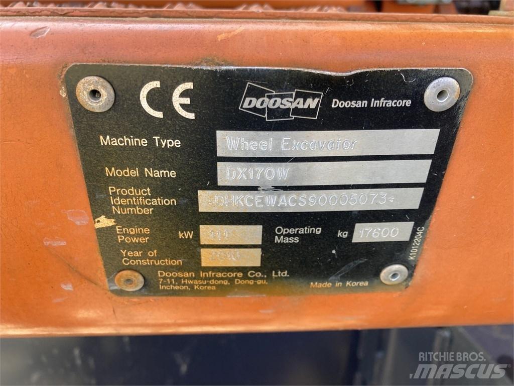 Doosan DX 170 W Колесни екскаватори