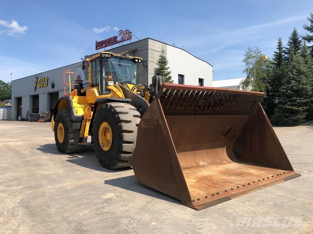 Volvo L220H Колесни товарачи