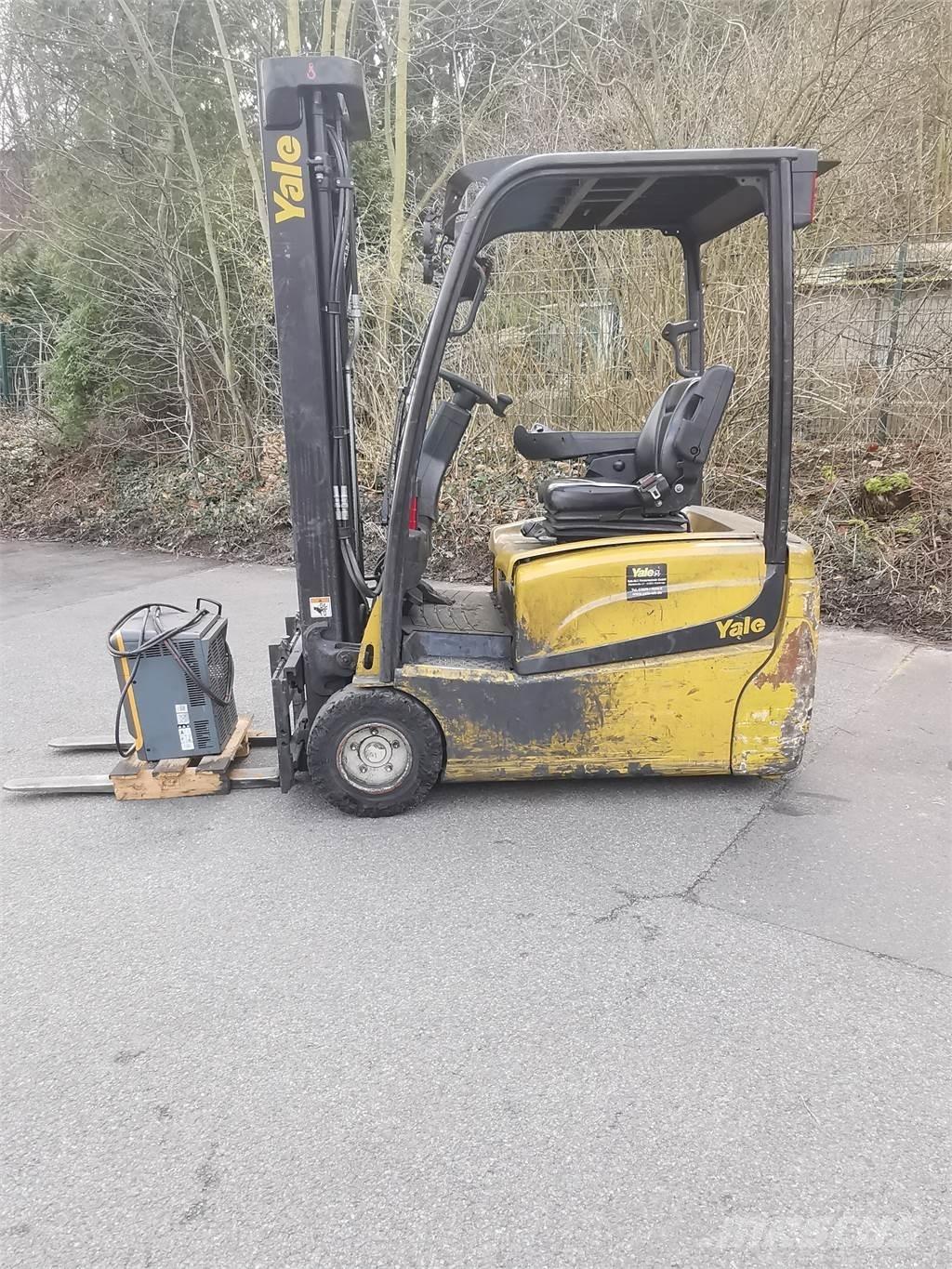Yale ERP20VT MWB Електрически вилични кари-повдигачи