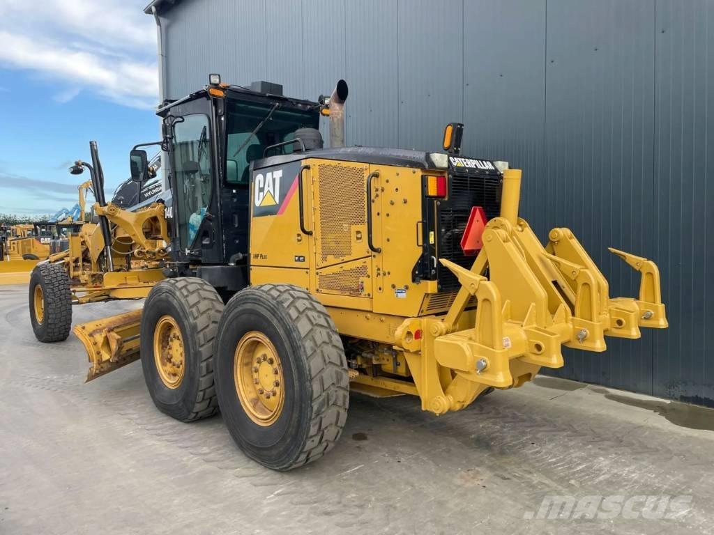 CAT 140M Грейдери