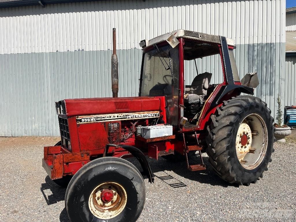 Case IH 956 XL Трактори